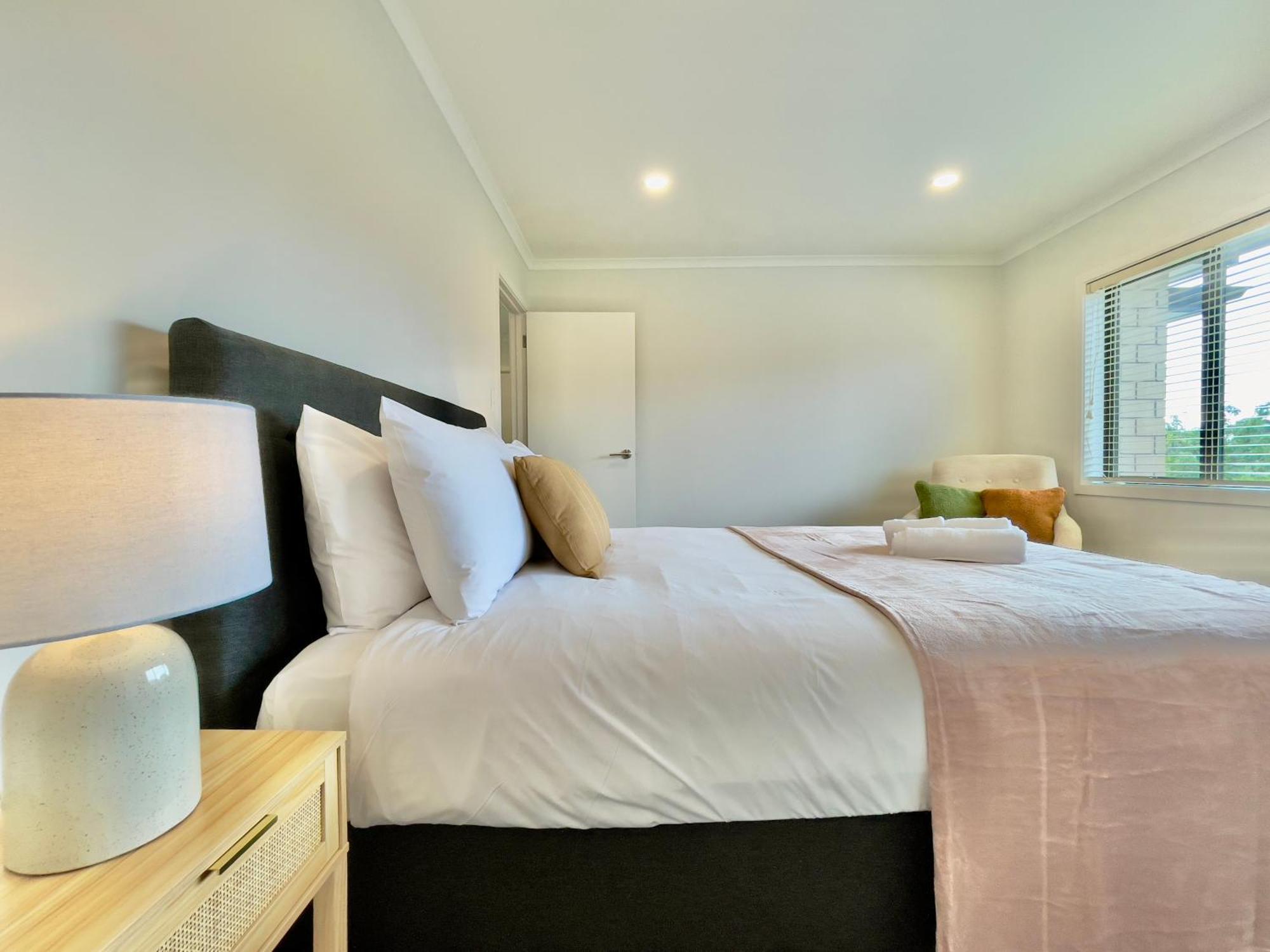 Sky Stars Brand-New Comfortable 3 & 4-Bedroom Houses โอ๊คแลนด์ ภายนอก รูปภาพ